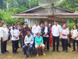 Dinas Sosial Kabupaten Simalungun Bantu Masyarakat Miskin Lanjut Usia Di Kecamatan Dolok Panribuan