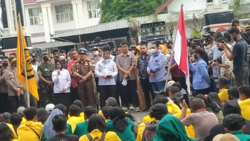 Ratusan Mahasiswa Dari Berbagai Perguruan Tinggi di Kota Pematangsiantar Kembali Unjuk Rasa Tolak Kenaikan Harga BBM