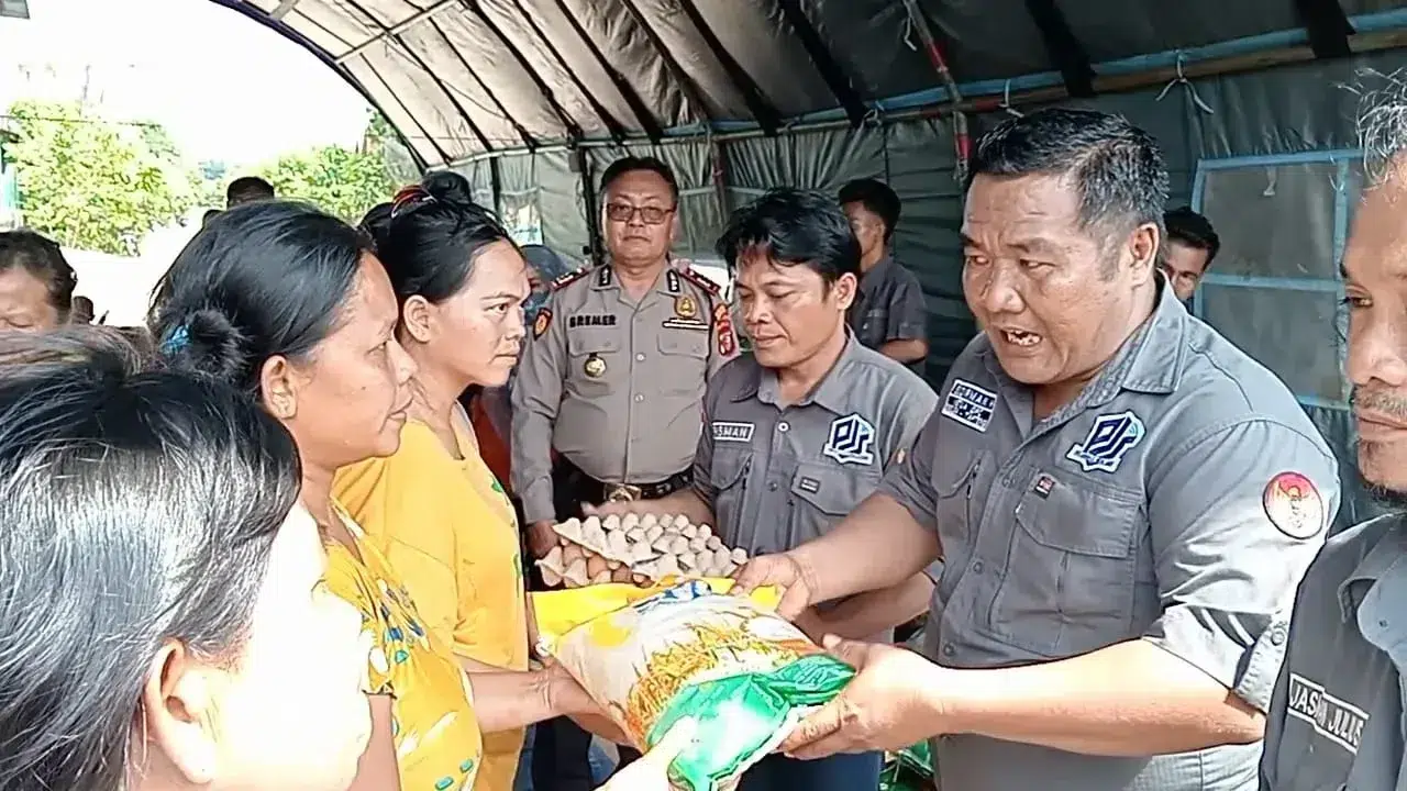 Gercep, Kepedulian DPC PJS Sibolga Dan Tapteng Berikan Bantuan Kepada Warga Korban Kebakaran