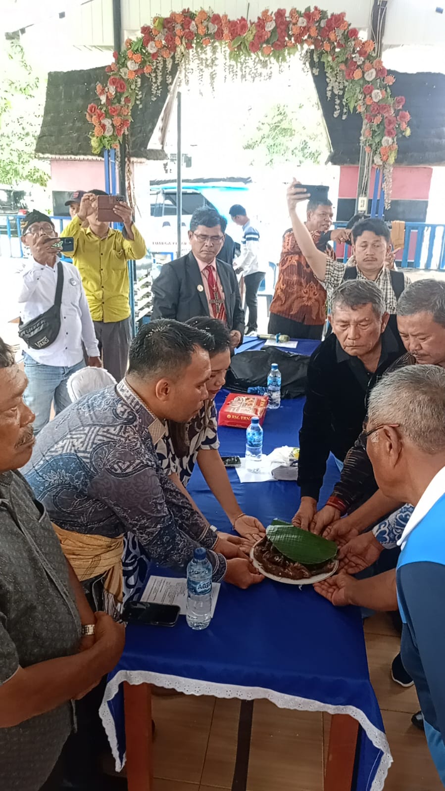 Keluarga Besar Sinaga Se-Kabupaten Simalungun Berangkatkan Paslon H. Anton Saragih dan Benny Sinaga Menjadi Bupati dan Wakil Bupati Simalungun