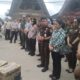 Rumahnya Dilahap si Jago Merah, 8 Keluarga Korban Kebakaran Dapatkan Bantuan dari Kajari Samosir